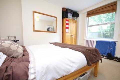 1 bedroom apartment for sale, Oakfield Road, London