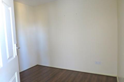 Studio to rent, Larmans Road, Enfield