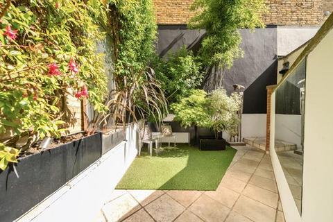 undefined, Violet Hill,  St. John's Wood,  NW8