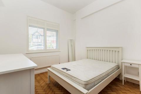 1 bedroom flat for sale, Richmond Road, Twickenham TW1