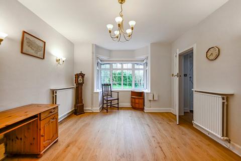 4 bedroom detached house for sale, Ashford Road, Tenterden, Kent, TN30