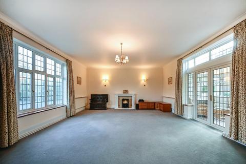 4 bedroom detached house for sale, Ashford Road, Tenterden, Kent, TN30