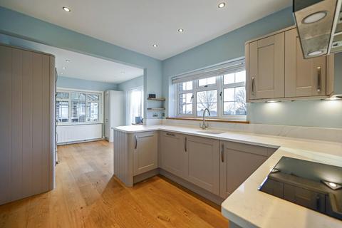 4 bedroom detached house for sale, Ashford Road, Tenterden, Kent, TN30