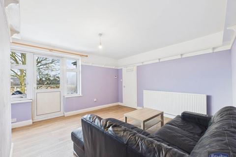 4 bedroom apartment to rent, Hay Lane, Colindale, London