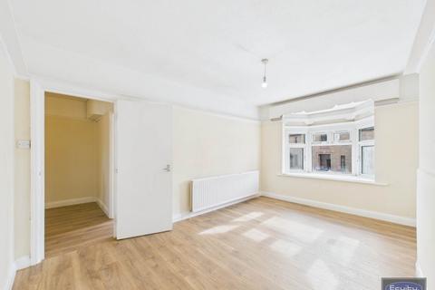 4 bedroom apartment to rent, Hay Lane, Colindale, London