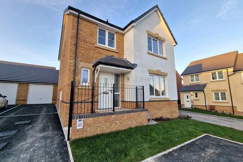 3 bedroom detached house for sale, Llanmoor Site, Tondu, Bridgend County. CF32 9HZ