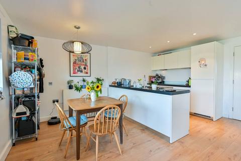 2 bedroom flat for sale, Rothsay Street, London Bridge, London, SE1