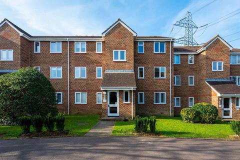 1 bedroom flat for sale, Percy Gardens, Worcester Park, KT4