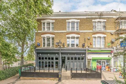 2 bedroom flat to rent, East Dulwich Road, London SE22