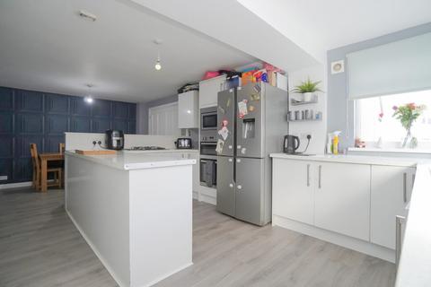 18 Braehead Crescent, Clydebank, G81 6PF