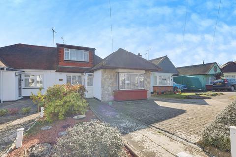 3 bedroom semi-detached bungalow for sale, Willow Close, Leigh-on-sea, SS9