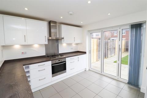 3 bedroom semi-detached house for sale, Sandringham Gardens, Farnborough GU14