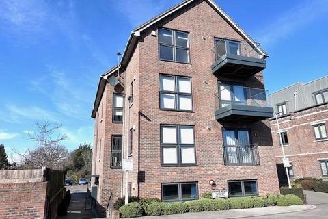 2 bedroom apartment to rent, Aspen Place, Bushey Heath