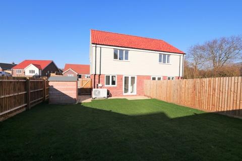 2 bedroom semi-detached house for sale, Spalding Way, Chelmondiston