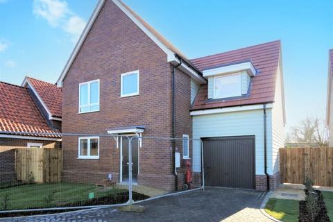 3 bedroom detached house for sale, Spalding Way, Chelmondiston