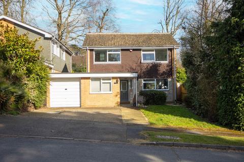 4 bedroom detached house for sale, South Cottage Gardens, Chorleywood, WD3