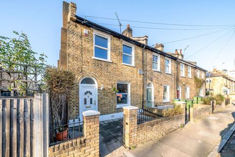 2 bedroom end of terrace house for sale, Walnut Tree Road, London SE10