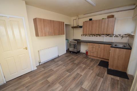 2 bedroom end of terrace house for sale, Oakfield Road, Bradford BD21