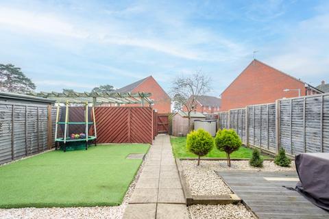 3 bedroom terraced house for sale, Hundred Acre Way, Bury St. Edmunds IP28