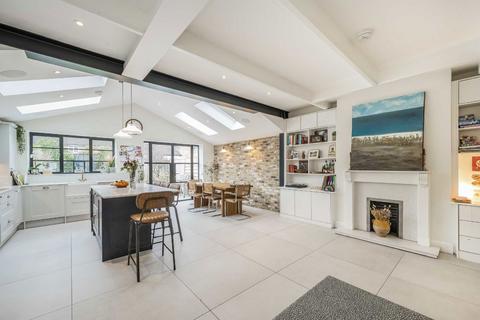 17 Strathbrook Road, London, SW16 3AT