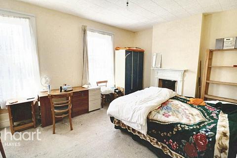 20 Cromwell Road, Hayes, UB3 2PP