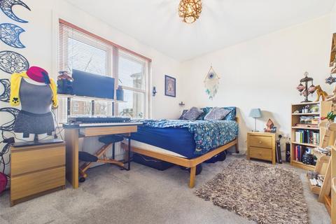 Flat 4, 40 Purbeck Road, Bournemouth, BH2 5EF