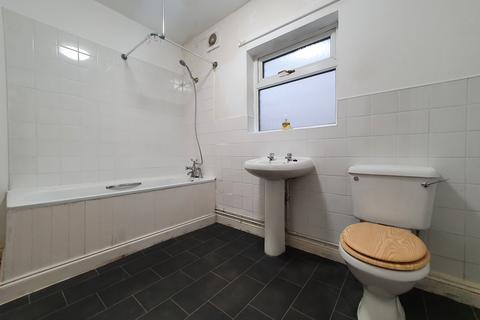 2 bedroom ground floor flat to rent, Llantrisant Street, Cardiff CF24