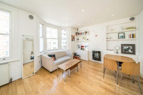 2 bedroom flat to rent, Kelvedon Road, Fulham SW6