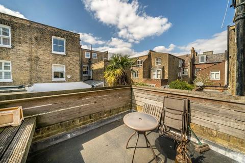 2 bedroom flat to rent, Kelvedon Road, Fulham SW6