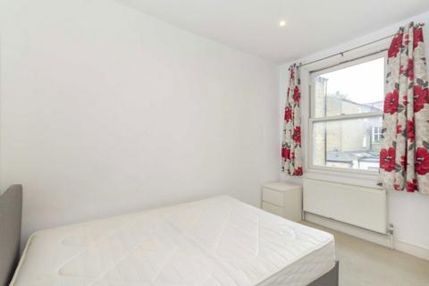 2 bedroom flat to rent, Kelvedon Road, Fulham SW6