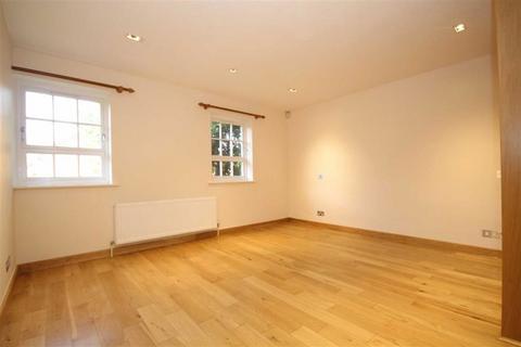 3 bedroom house to rent, Temple Road, Kew TW9