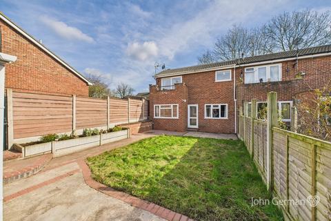 26 Waterside, Burton-on-trent, DE15 9HE