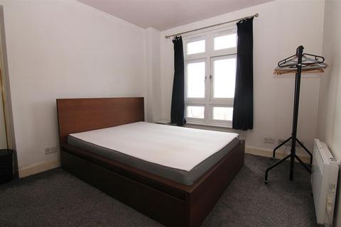 2 bedroom apartment to rent, Fairfield Road, Bow Quarter, E3