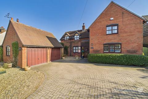 4 bedroom detached house for sale, Blithbury Road, Hamstall Ridware