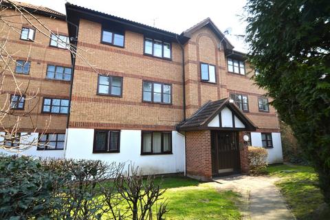 1 bedroom ground floor flat for sale, Frobisher Road, Erith