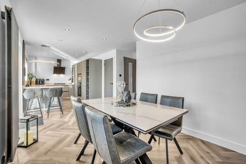 41 Lind Place, Dennyloanhead, Bonnybridge, FK4 1NQ