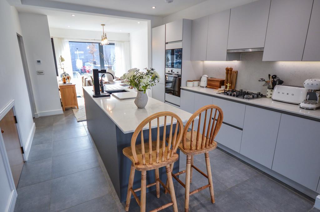 Kitchen - Diner - Lounge