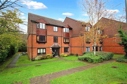 2 bedroom flat for sale, Foxhills, Surrey GU21