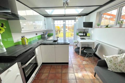 22 Wendy Ridge, Rustington, Littlehampton, BN16 3PJ