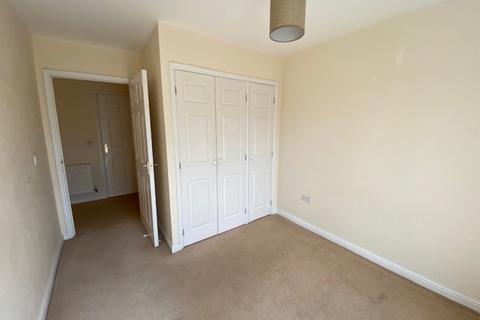 11 Collingtree Court, Solihull, B92 7HU