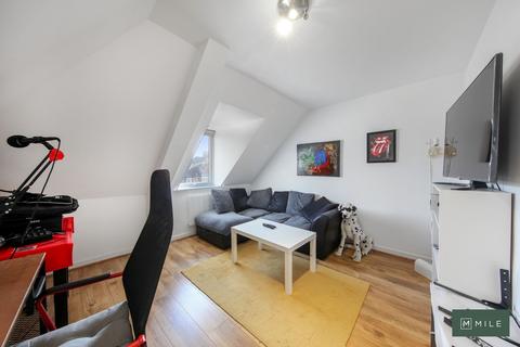 1 bedroom apartment for sale, Mortimer Court, Friern Barnet Lane N20