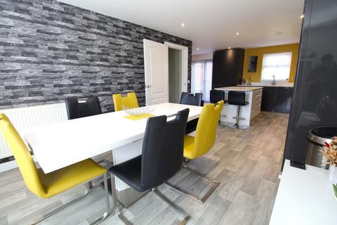 5 bedroom detached house for sale, Crow Hill, Sandy