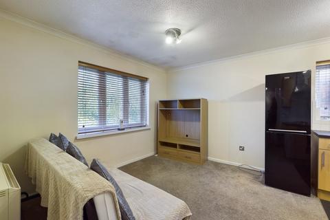 1 bedroom flat to rent, Pinewood Drive, Plymouth PL6