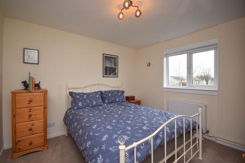 49 Iona Court, Perth, PH1 3AX