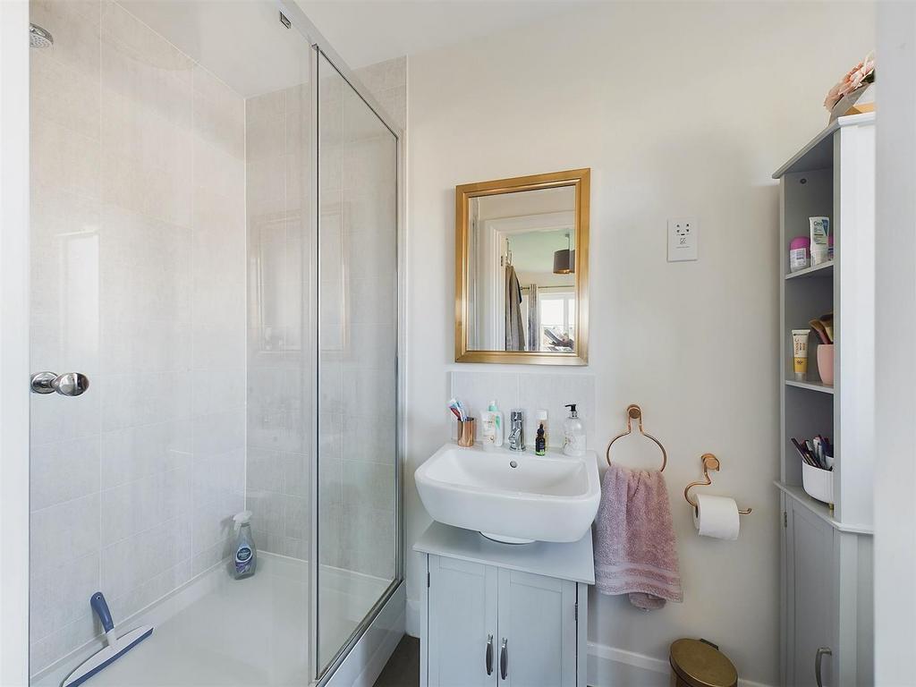Ensuite.jpg