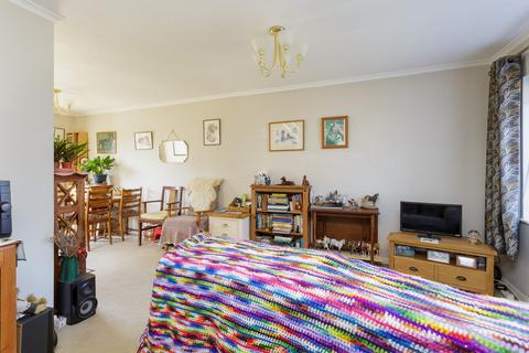 3 bedroom end of terrace house for sale, Stagshorn Road, Hampshire PO8