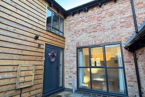 3 bedroom barn conversion for sale, Priory Road, Wolston