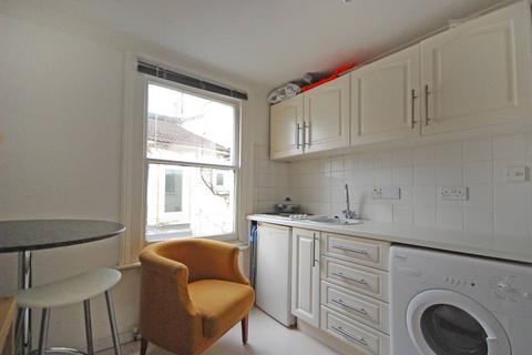 Studio to rent, Dawes Road, Fulham Broadway, London, SW6