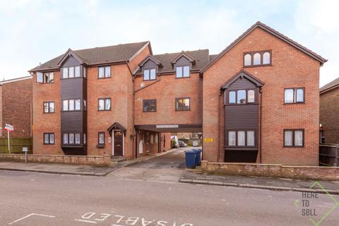 3 bedroom maisonette for sale, Barclay Court, London N12