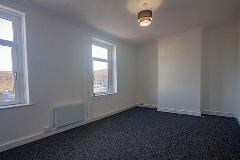 1 bedroom flat to rent, Merthyr Road, Whitchurch CF14